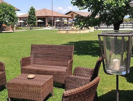 La Camilla Farm stay